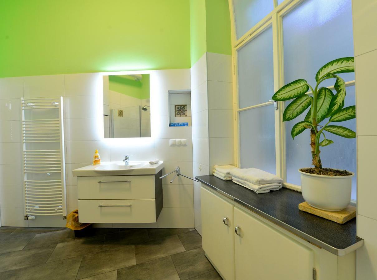 Stylish, Cosy & Central "Self-Check-In" Apartment Wien Exteriör bild